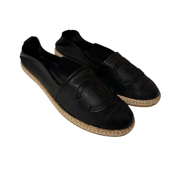 A beautiful, soft leather, flat shoes, and a great condition - Picture 8 of 11